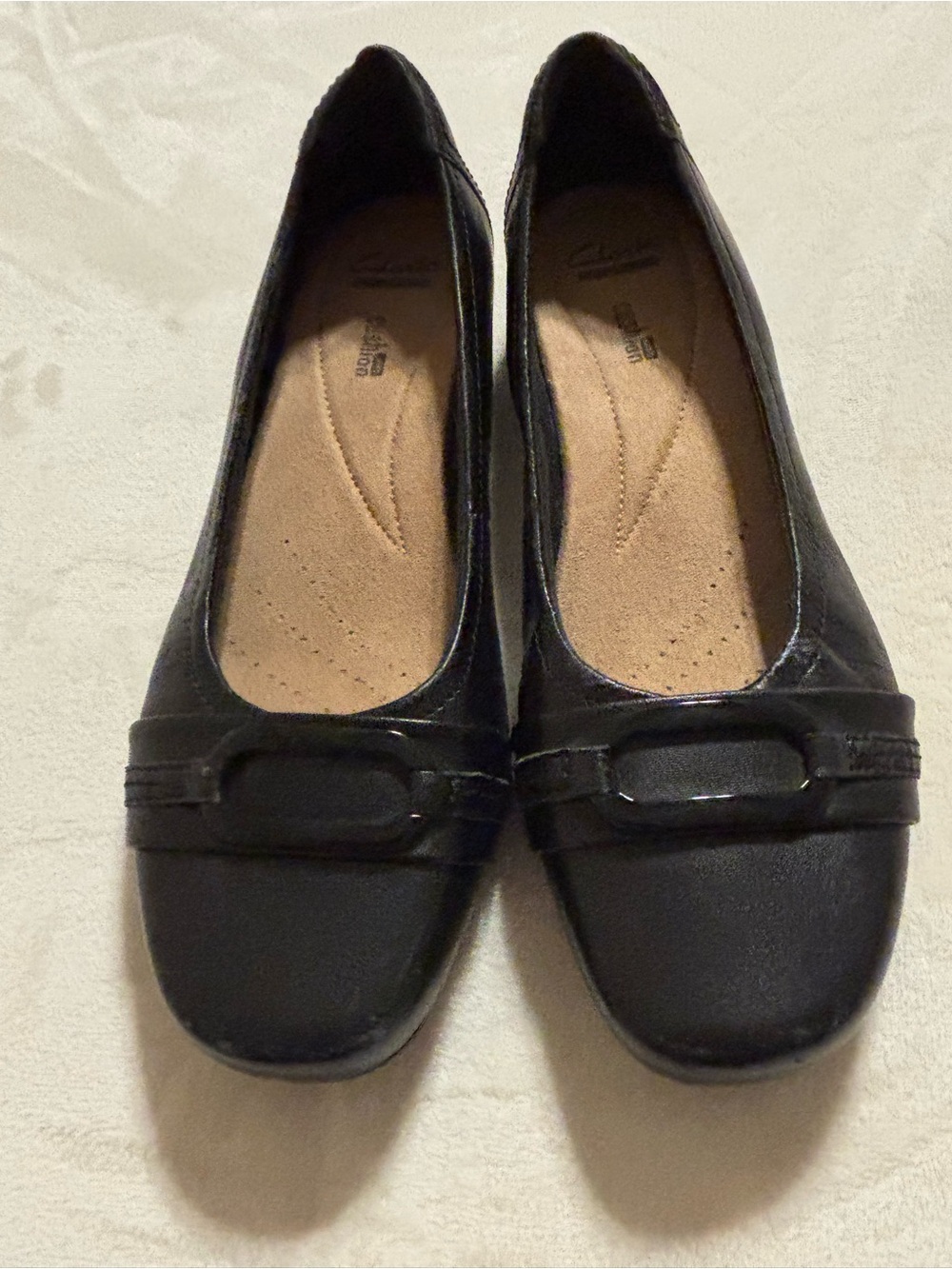 Clark Women's Black Dress shoes with Padded Insole Size 8 1/2 M